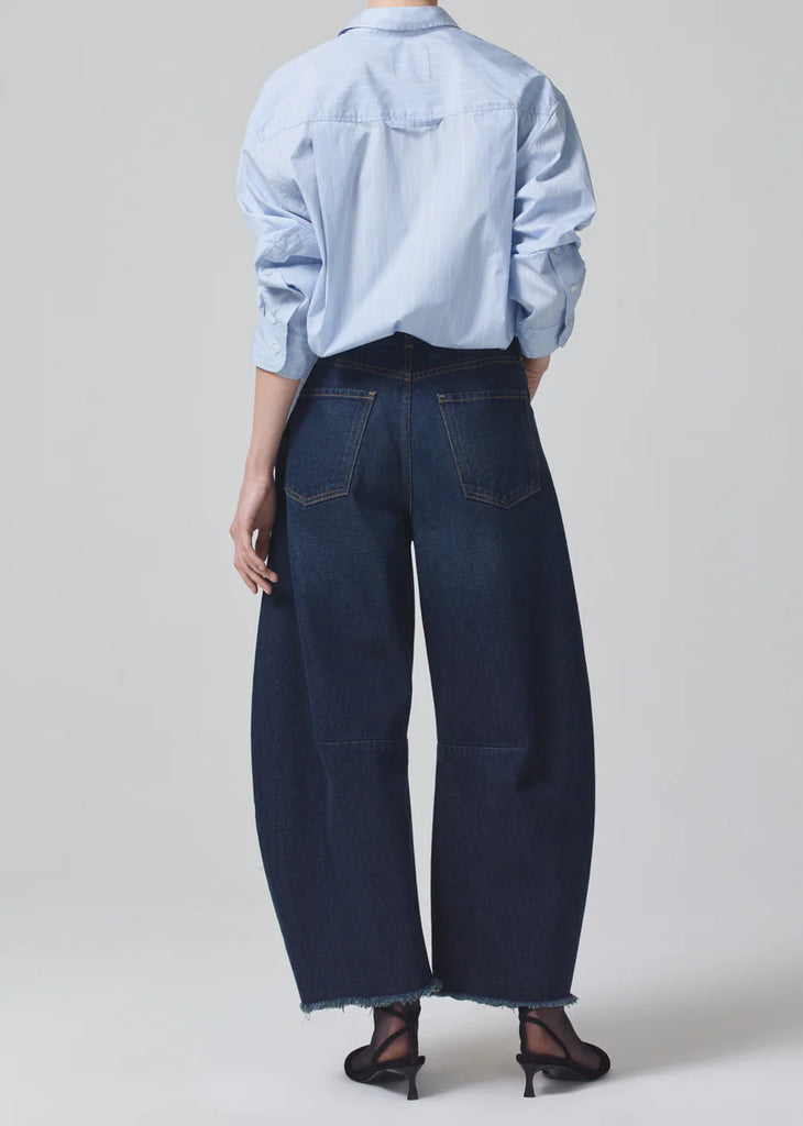 Horseshoe jean in Bravo wash
