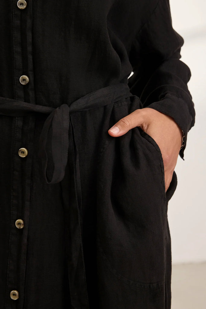 Nicole long linen dress in black