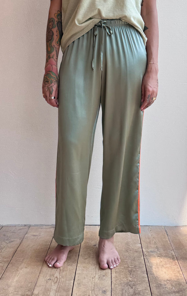 Silk Stripe Crop Pant in Dill|Apricot