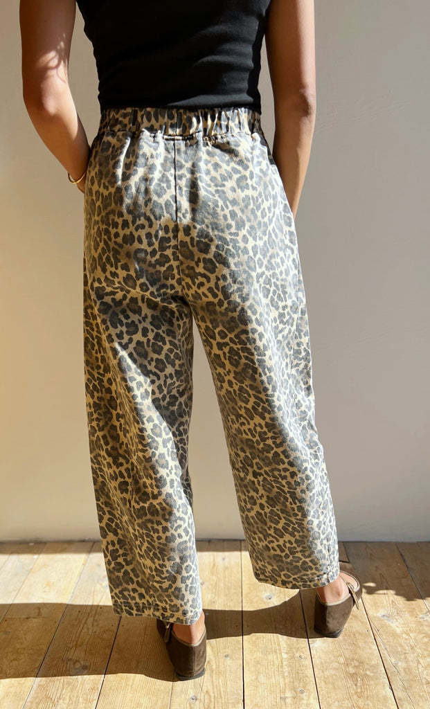 Arc Pants in leopard