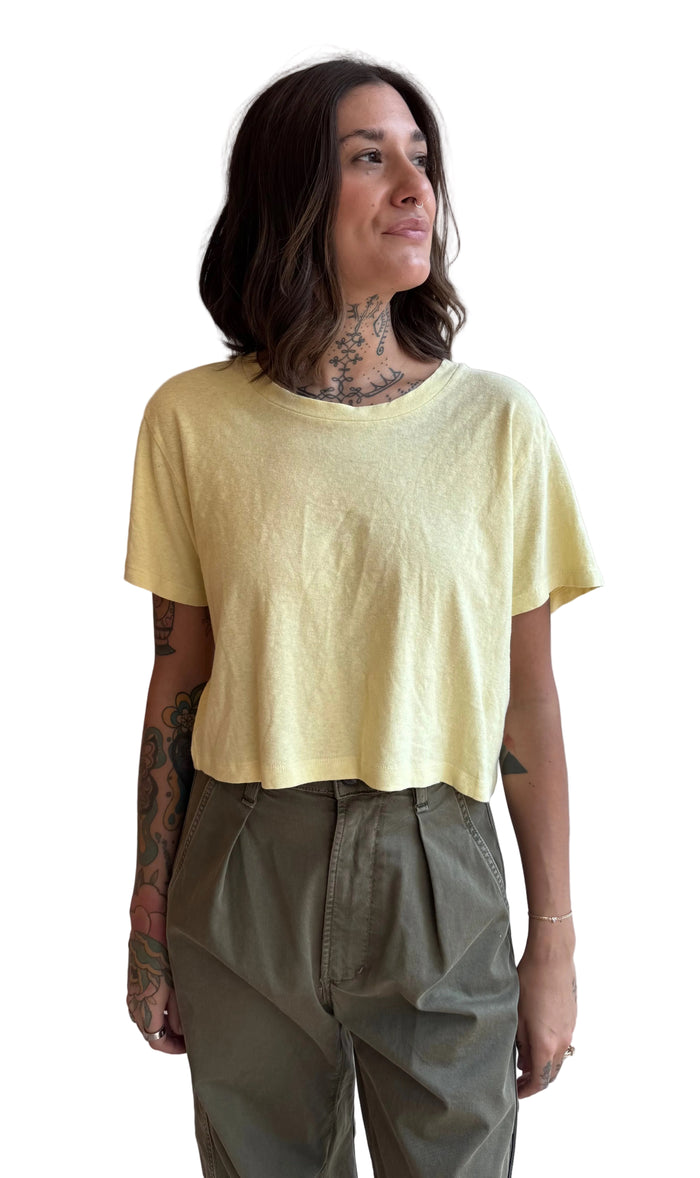 Lorel Super Cropped Tee in sunbleached yellow