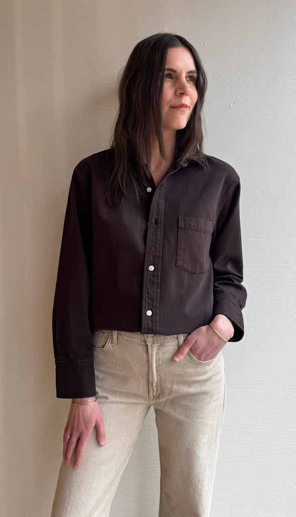Carter shirt - in Carob
