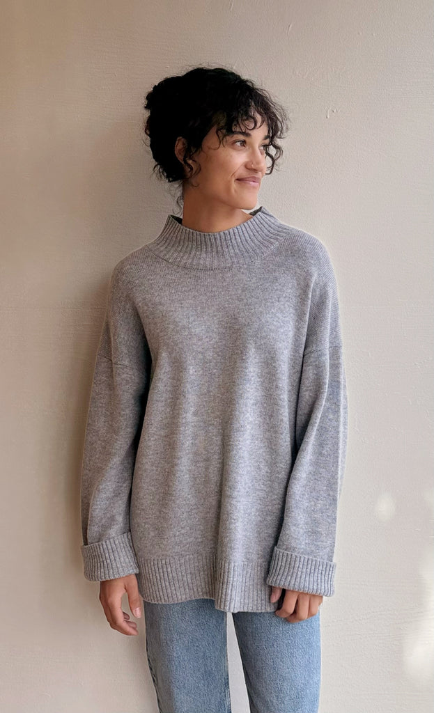 Grey QUINN cashmere turtleneck