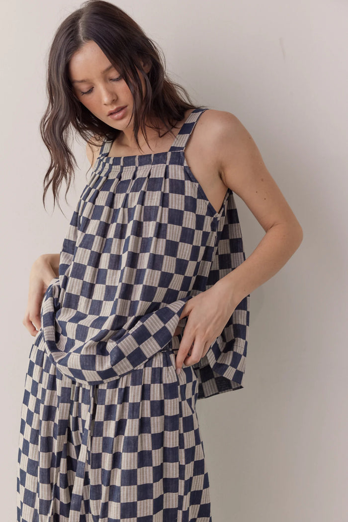Checkerboard pleated cami