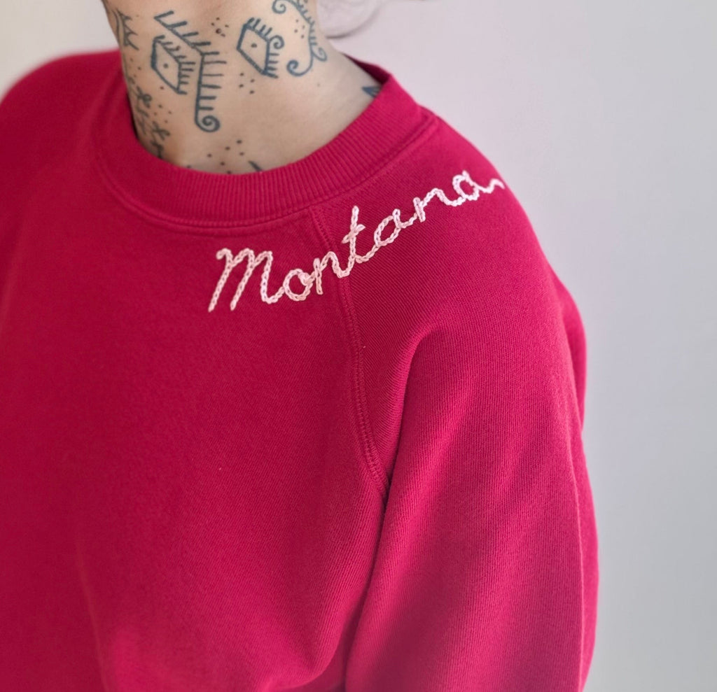 Red embroidered Montana Sweatshirt - pink thread