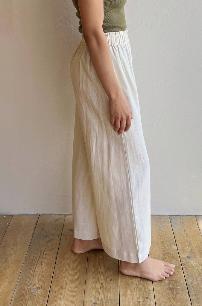 Pull on Pant in Arctic Wolf Linen