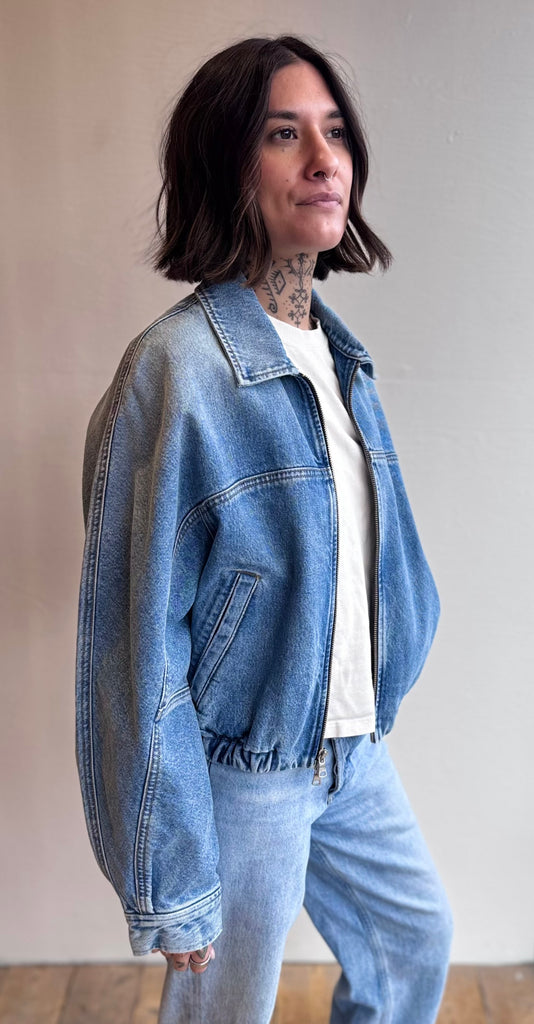 Dixon Cocoon Bomber in Outbreak