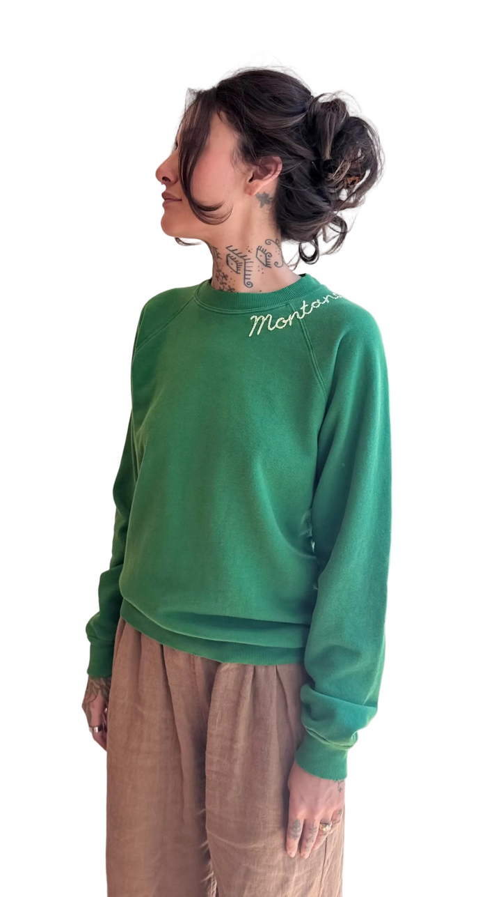 Green embroidered Montana Sweatshirt - light green thread