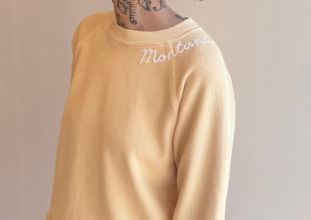 Vanilla embroidered Montana Sweatshirt - white thread