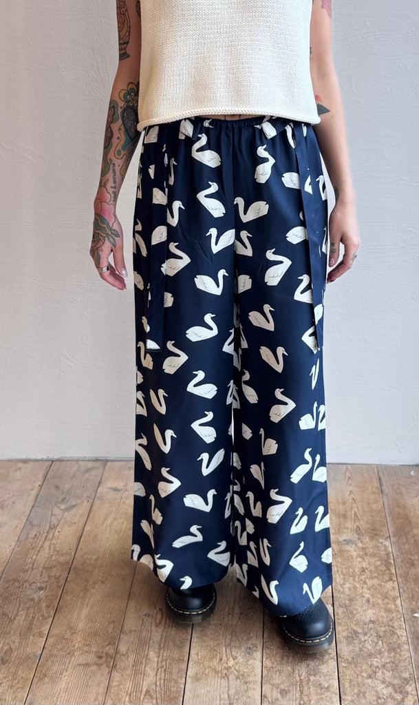 Swan Trousers in navy
