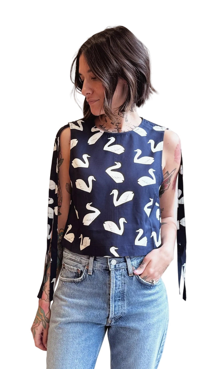 Swan Top in navy