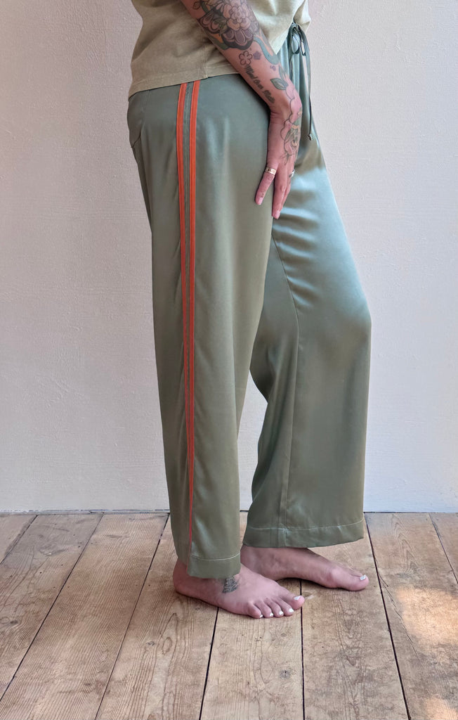 Silk Stripe Crop Pant in Dill|Apricot