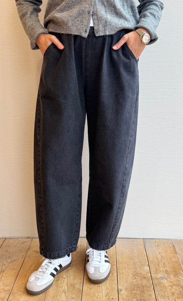 Arc Pants in washed black