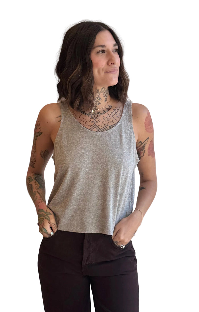 Heathered Crop Tank in Athletic Gray