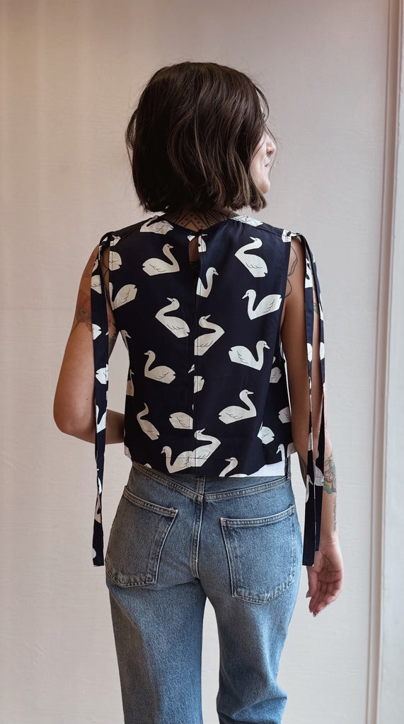 Swan Top in navy