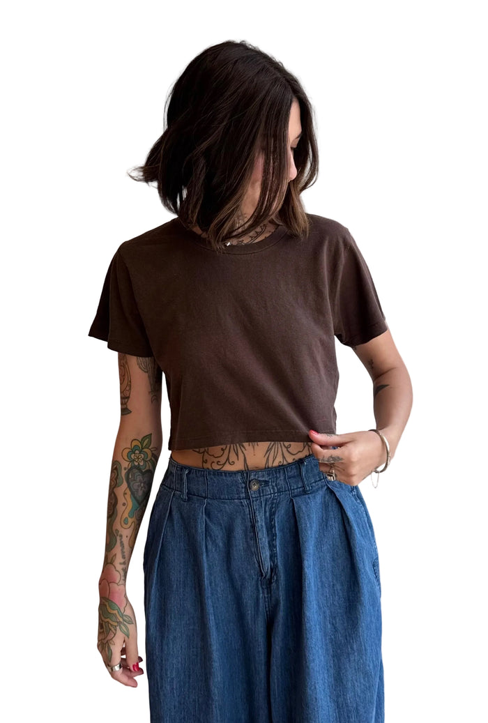 Lorel Super Cropped Tee in Coffee Bean