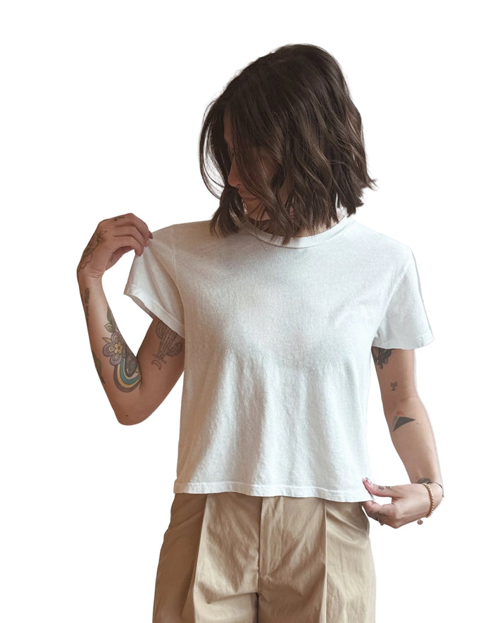 Ojai Cropped Tee in Washed White