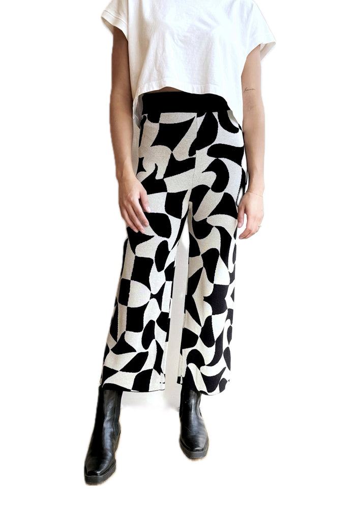 Abstract Swirl Knitted Pant
