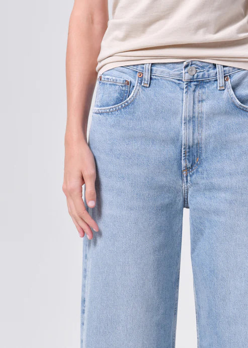 Low Curve Jean in Force