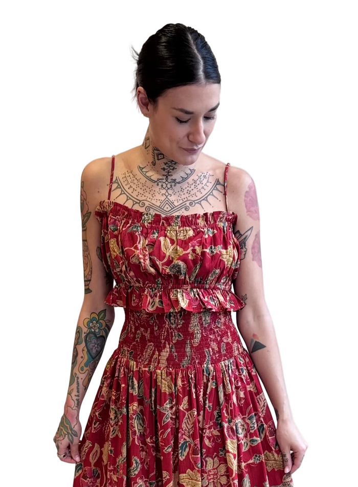 Vacation Top in pompeian blooms