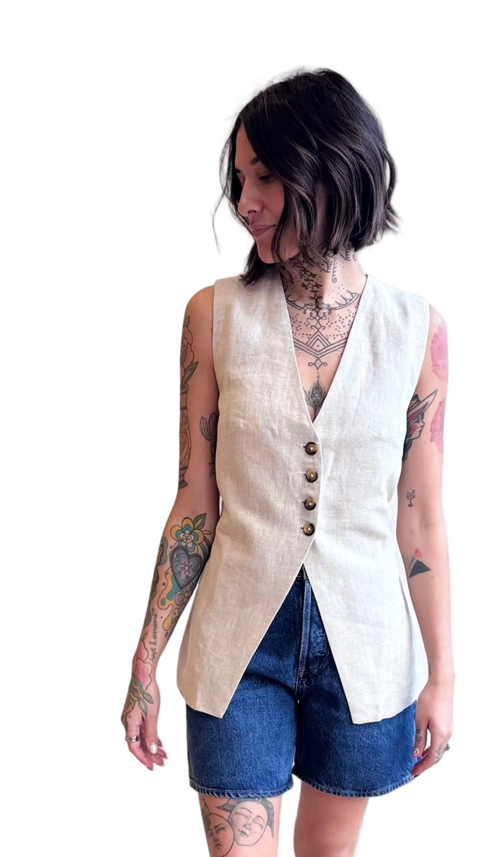 The Longline Vest in natural