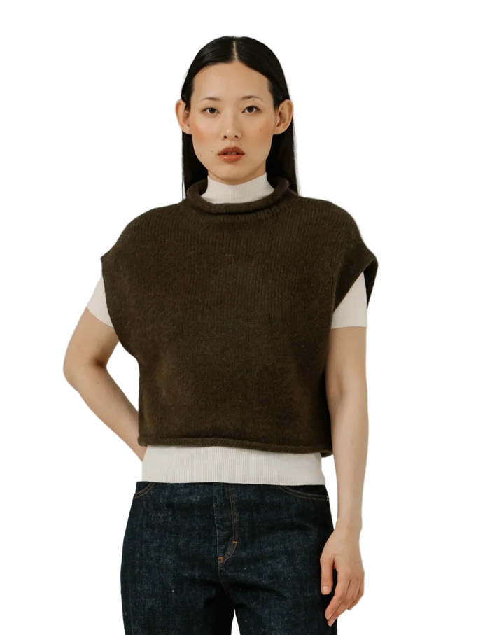Alpaca Iris Vest in Dark Olive