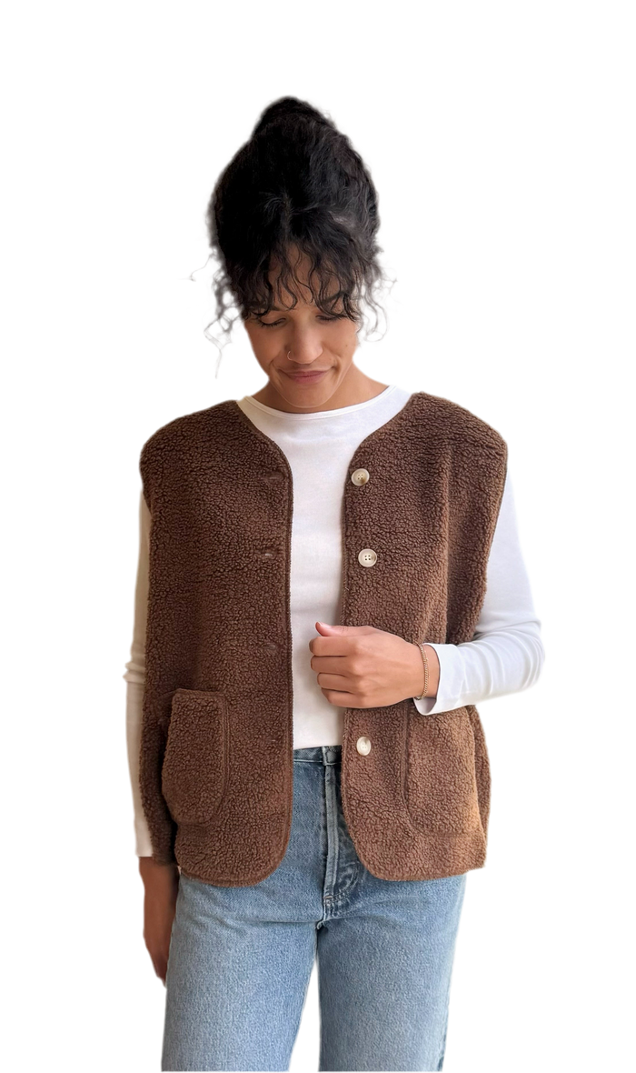 Sherpa MILENA vest in chocolate