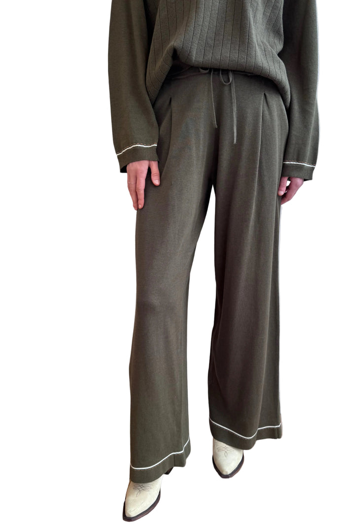 Menswear Tipping Trouser Pant in Olive