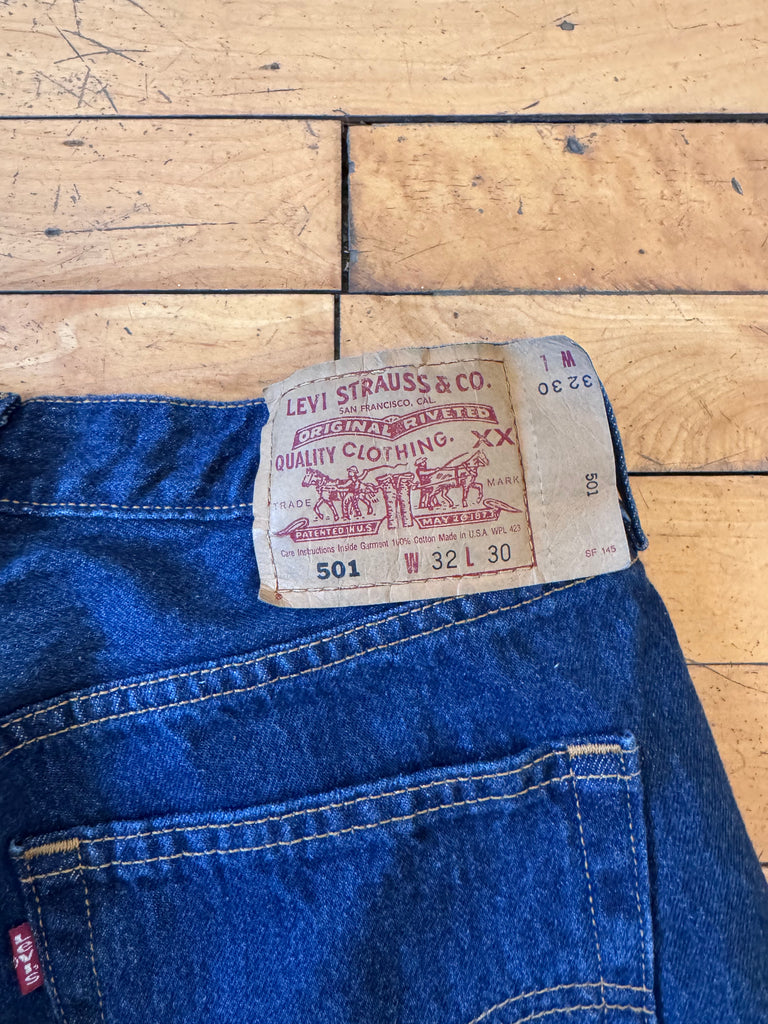 VINTAGE Levis 501's- 30
