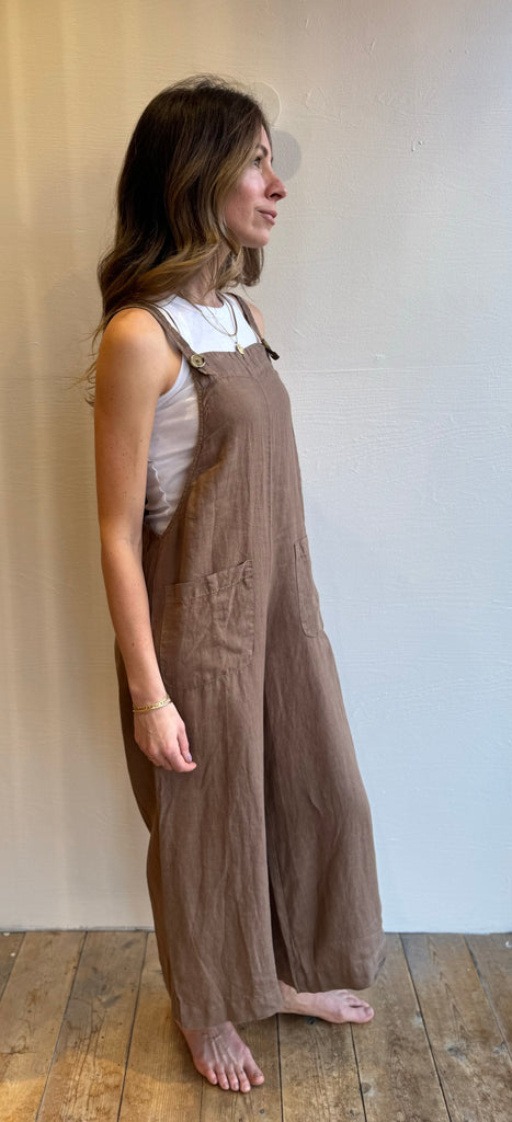 Linen ISABEL tie-strap jumpsuit in bark