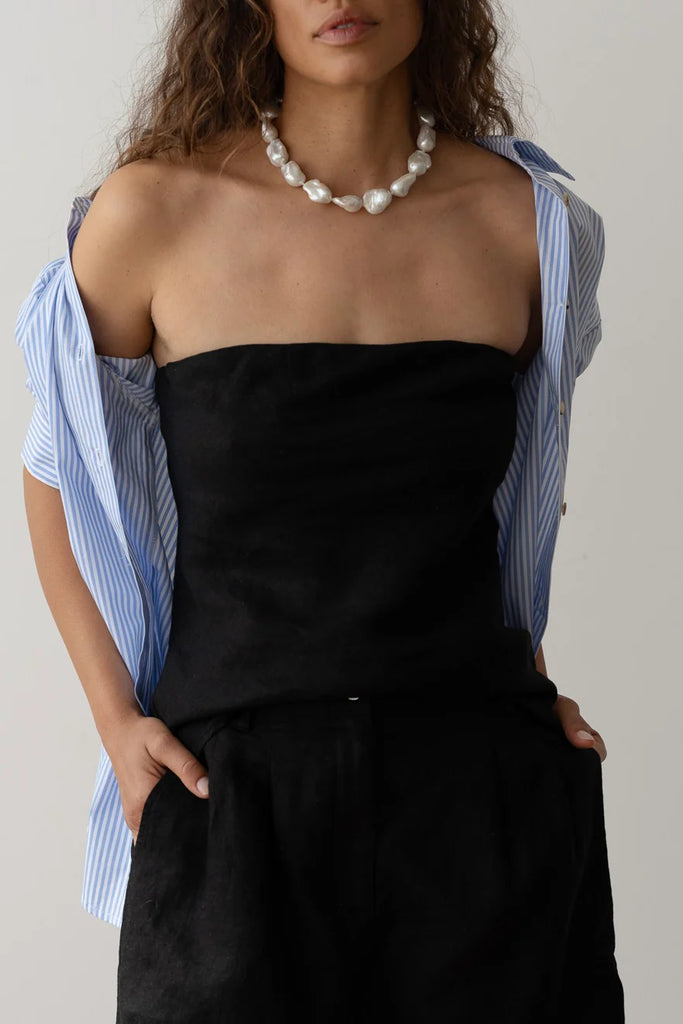 The linen tube top in black