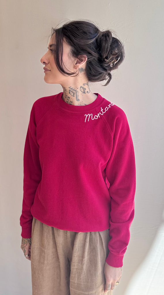 Red embroidered Montana Sweatshirt - pink thread