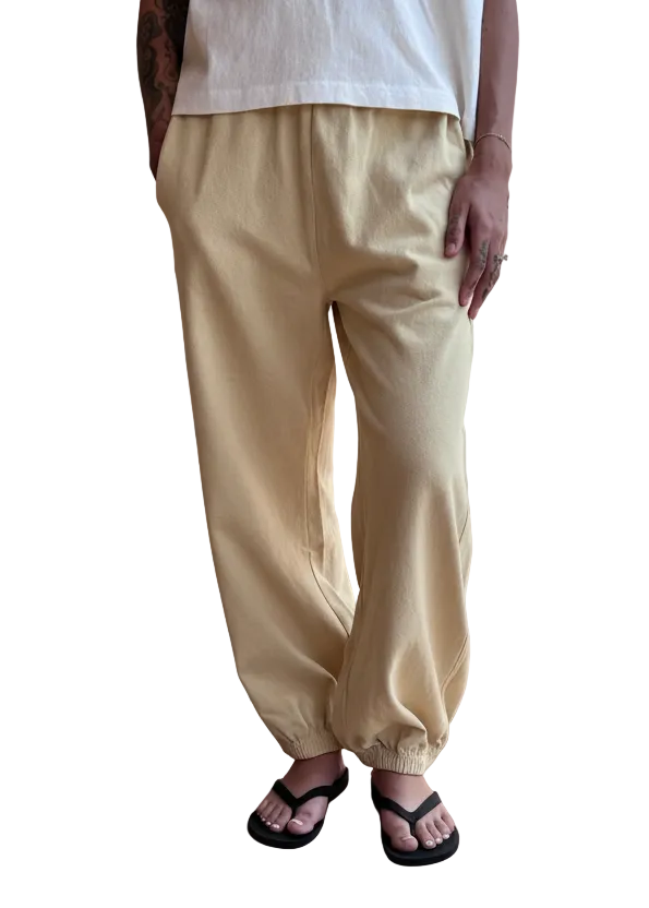 Balloon Pants in butter yellow