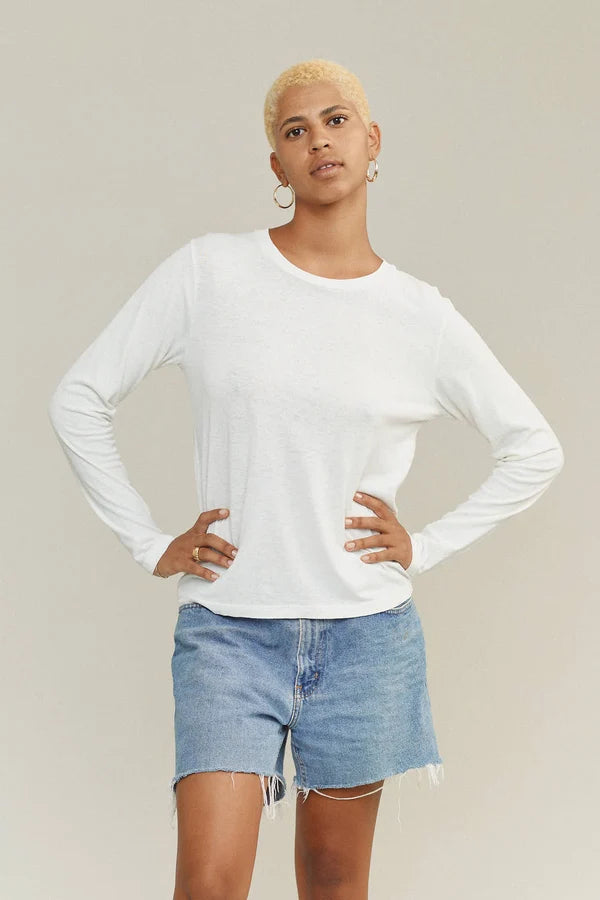 Encanto Long Sleeve Tee in Washed White