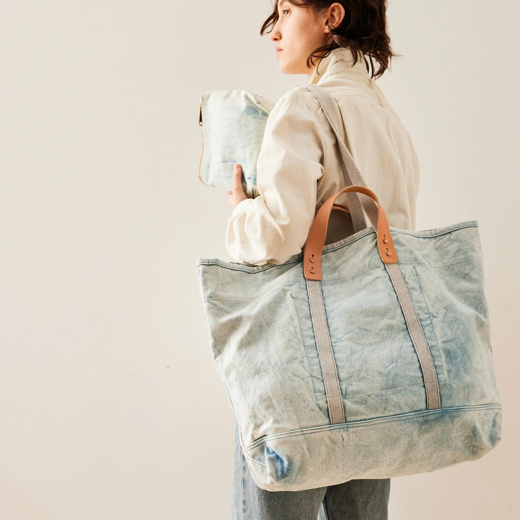 Large East West Tote in Acid Wash
