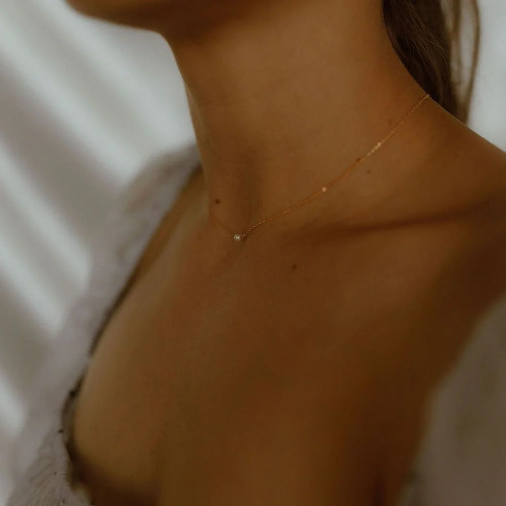 Tiny Pearl Choker