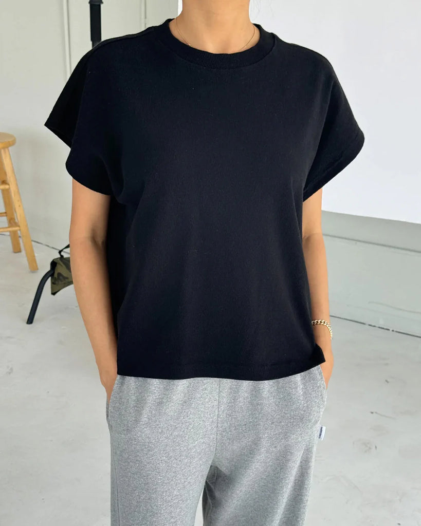 Jeanne Tee in black