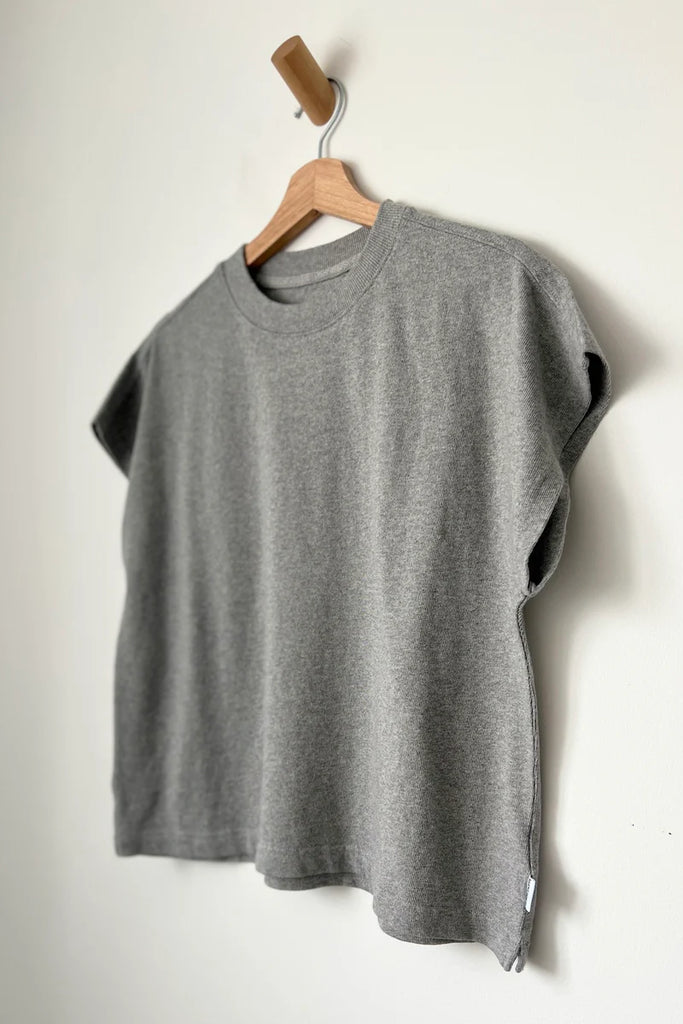 Jeanne Tee in heather grey