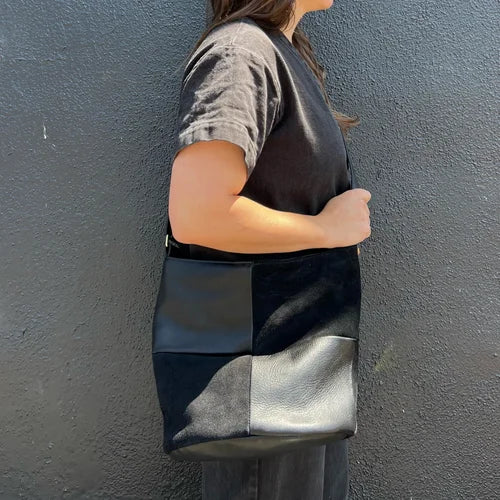 BLACK CHECK LEATHER BUCKET BAG