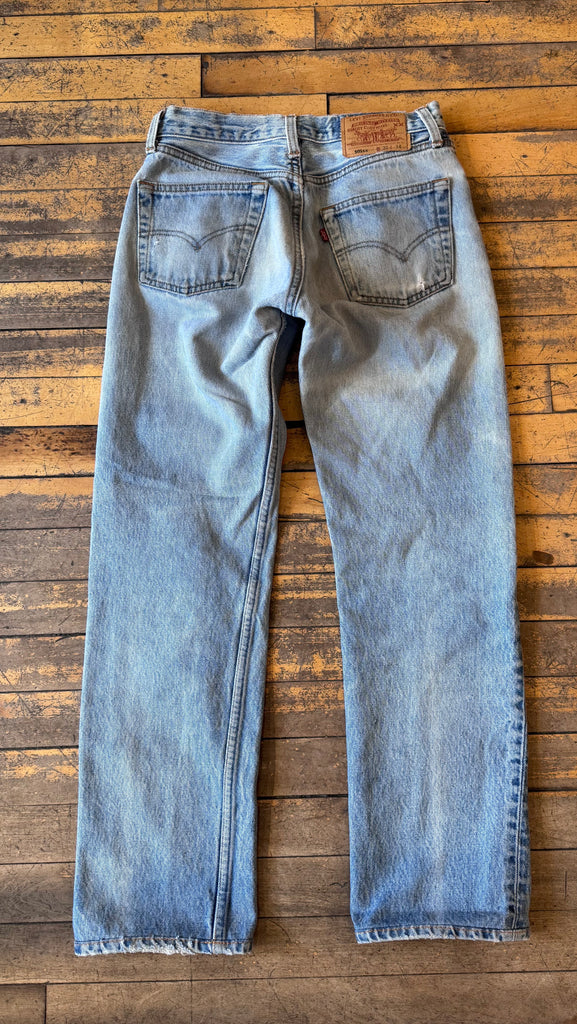 VINTAGE Levis 501's- 28
