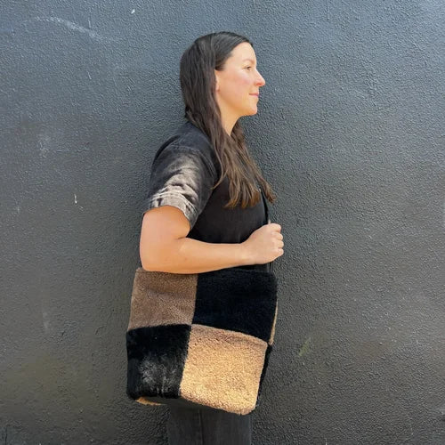BLACK + BROWN SHEARLING BUCKET BAG