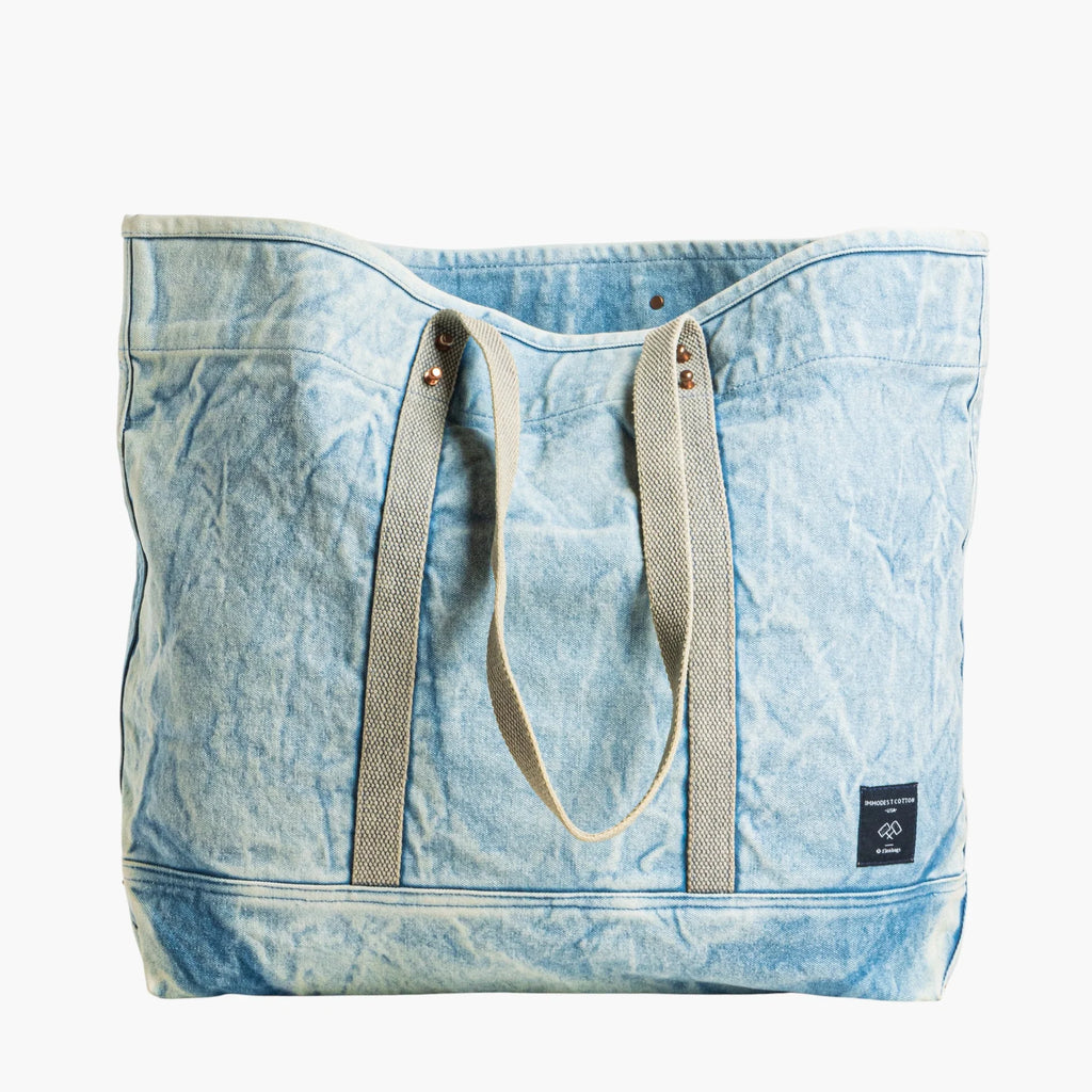 Large East West Tote in Acid Wash