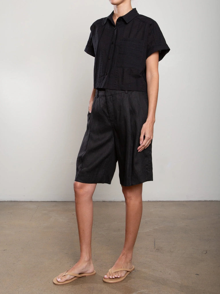 Inez Short in Black French Linen