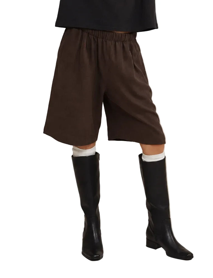 Cambria Short in Coffee Bean