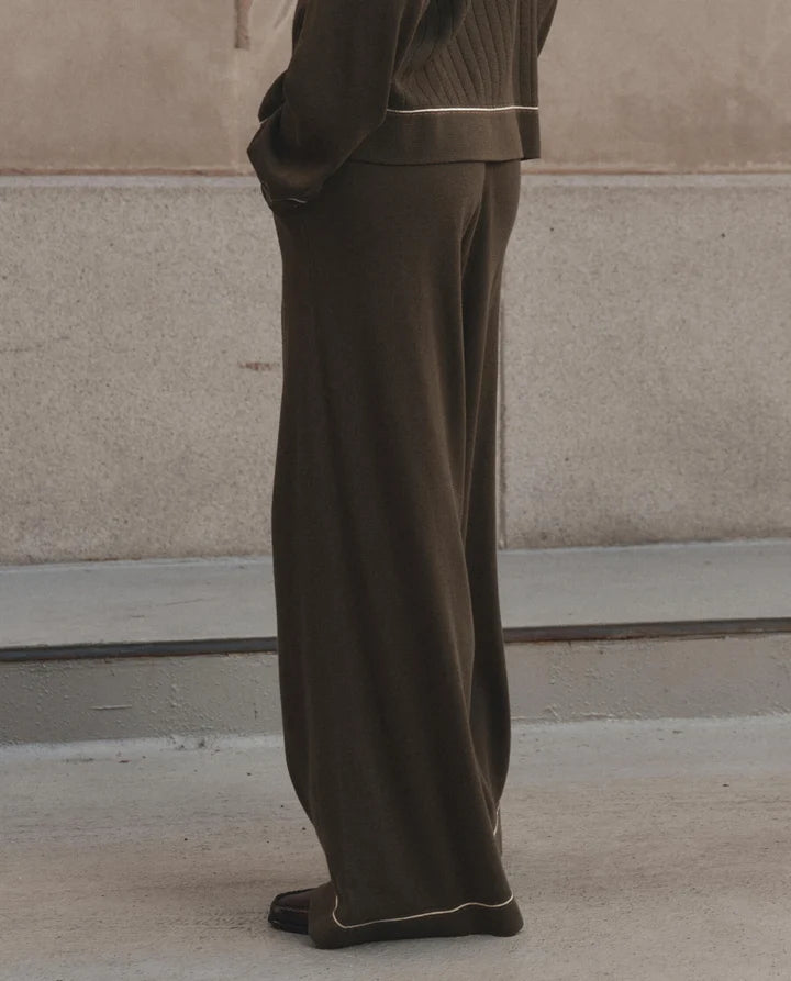 Menswear Tipping Trouser Pant in Olive