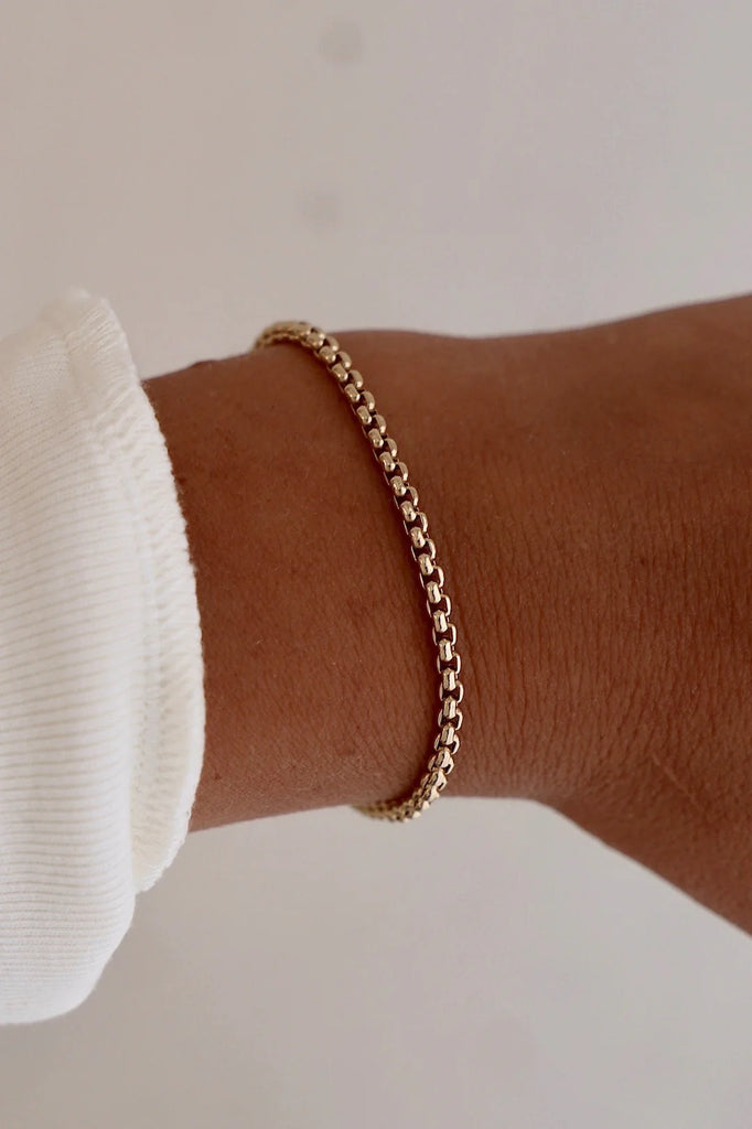 Holland round box chain bracelet