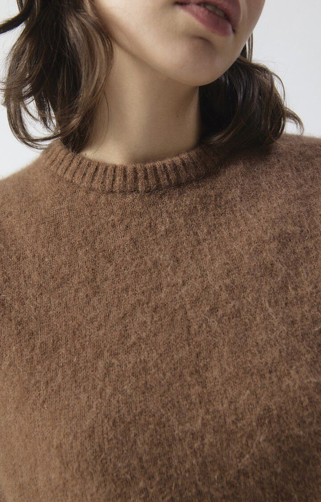 Vitow Sleeveless Jumper in Chocolate