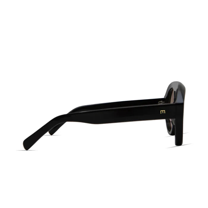 Val in Gloss Black