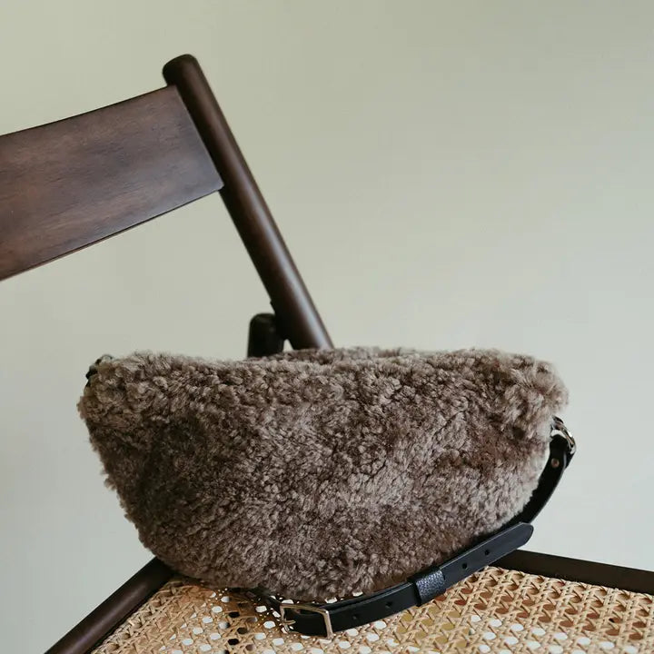 Mushroom shearling sling