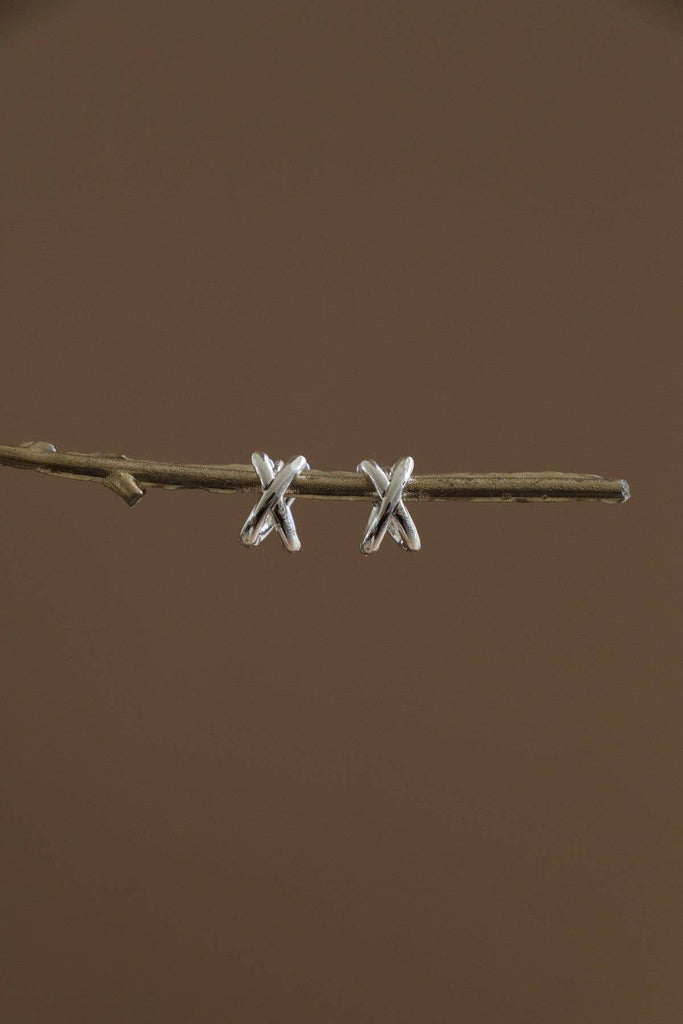 SILVER AXEL HUGGIES